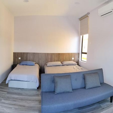 Mersingfirstfloor丰盛港二楼民宿 Екстериор снимка