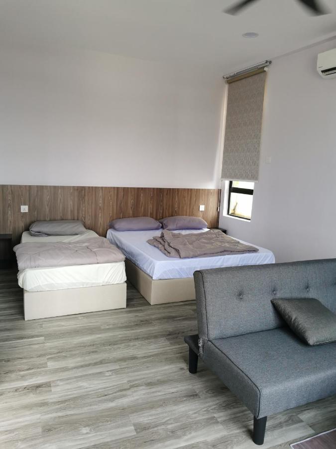 Mersingfirstfloor丰盛港二楼民宿 Екстериор снимка
