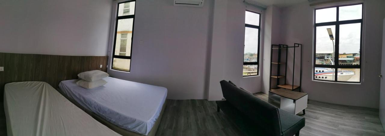 Mersingfirstfloor丰盛港二楼民宿 Екстериор снимка