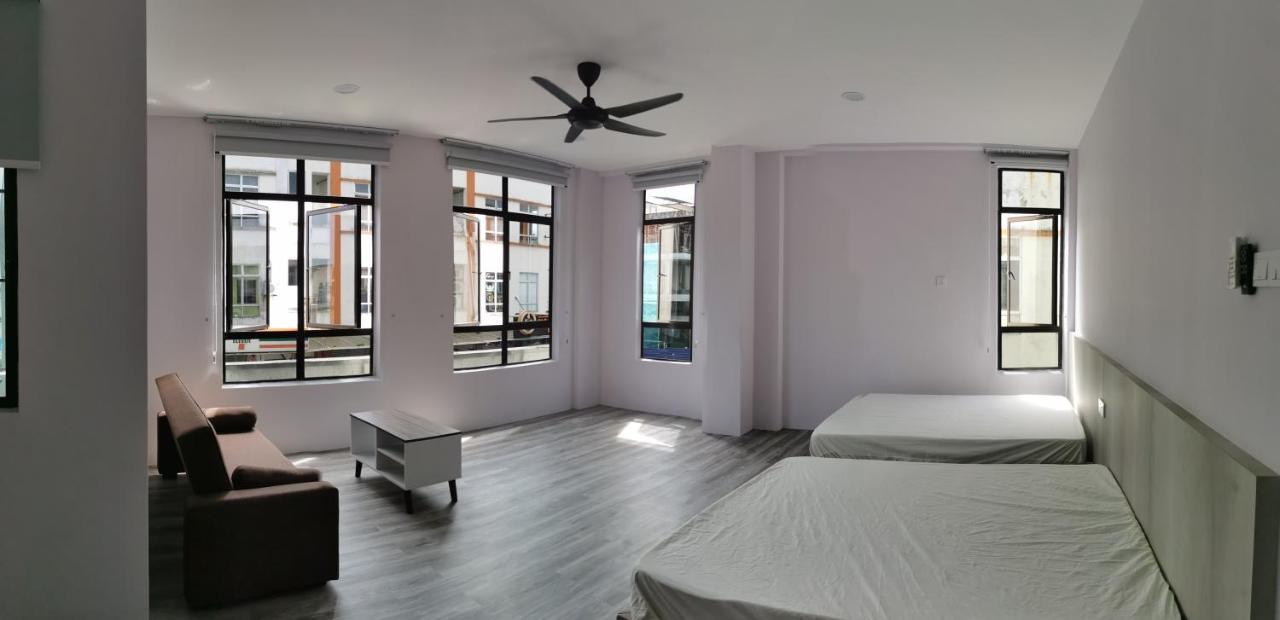 Mersingfirstfloor丰盛港二楼民宿 Екстериор снимка